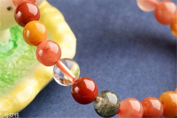 福禄寿是什么水晶,水晶福禄寿怎样的成色好 福禄寿是什么水晶,水晶福禄寿怎样的成色好