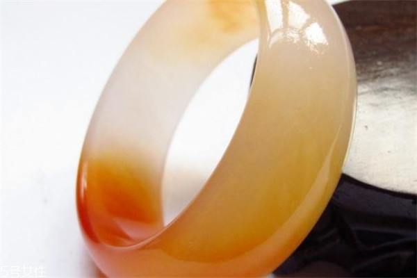 金丝玉手镯怎么辨别真假,怎么辨别真假金丝玉镯 金丝玉手镯怎么辨别真假,怎么辨别真假金丝玉镯