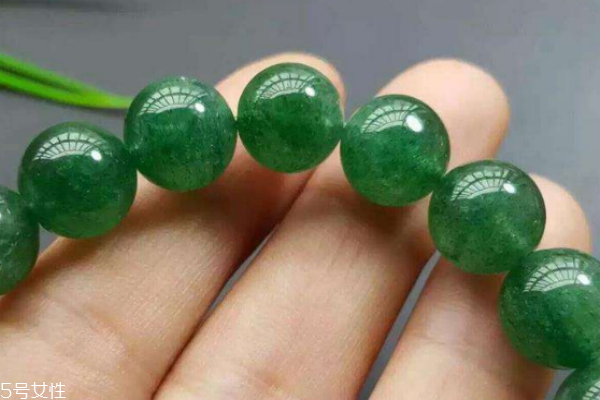 绿水晶产地哪里最好,绿龙晶产地 绿水晶产地哪里最好,绿龙晶产地