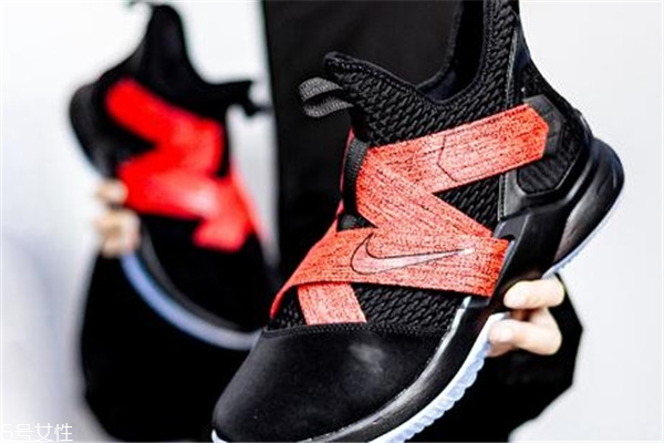 士兵12耐磨吗,士兵12耐磨吗水泥地