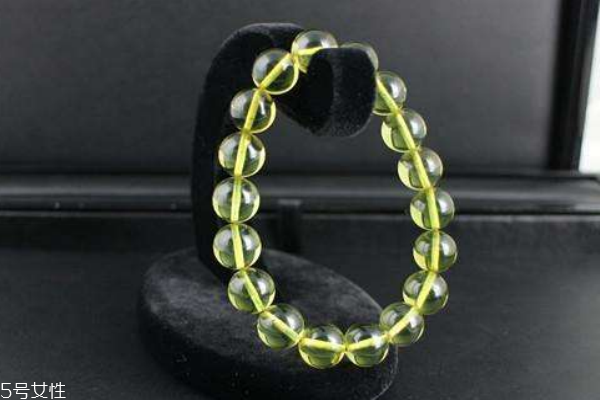 绿珀的功效和作用,绿花珀功效 绿珀的功效和作用,绿花珀功效