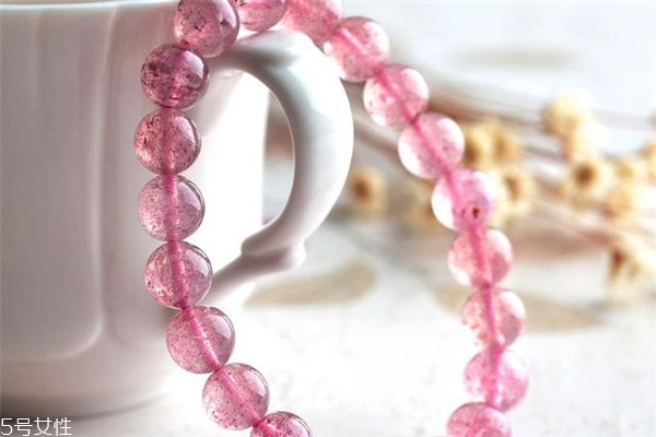 草莓晶可以戴着睡觉吗,草莓晶睡觉时能带吗 草莓晶可以戴着睡觉吗,草莓晶睡觉时能带吗