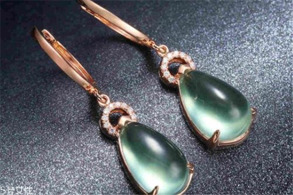 葡萄石作用,葡萄石的功效和作用,葡萄石的价格 葡萄石作用,葡萄石的功效和作用,葡萄石的价格