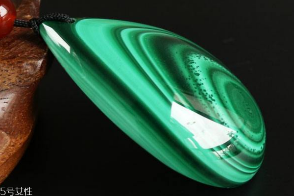 孔雀石有什么好处,孔雀石有什么用 孔雀石有什么好处,孔雀石有什么用