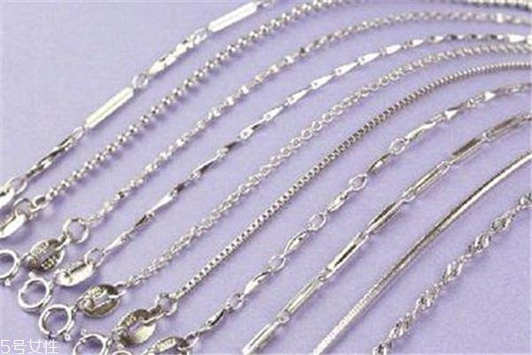 银项链用什么洗,怎样清洗银项链才是最佳的