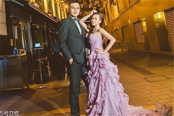 紫色婚纱的寓意是什么,紫色婚纱代表什么