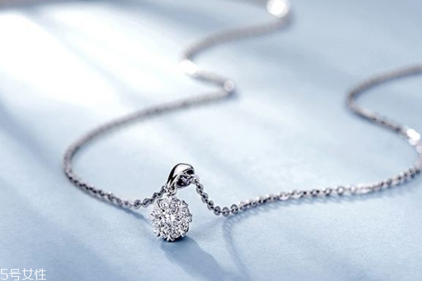 钻石吊坠可以回收吗,钻石首饰回收值钱吗