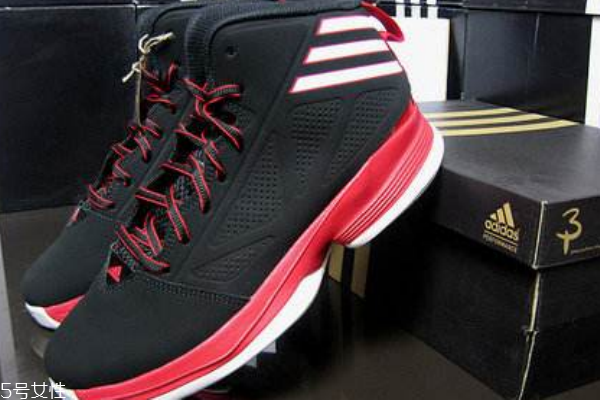 篮球鞋底磨平了怎么修复,篮球鞋鞋底磨平了还能打球吗