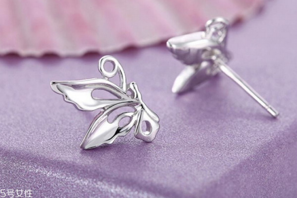 纯银耳钉佩戴方法,银耳钉怎么戴
