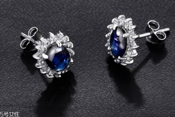 银耳钉用什么清洗,纯银耳钉怎么清洗 银耳钉用什么清洗,纯银耳钉怎么清洗