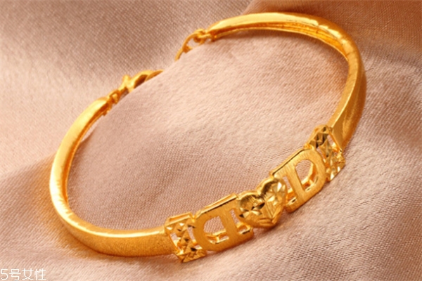 黄金手镯款式推荐,黄金手镯款式推荐耐看又实用