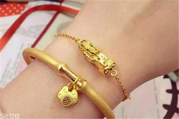 黄金手镯品牌排行榜前十名,金手镯哪个品牌的好