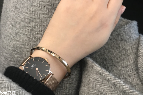 dw手镯怎么样,dw手镯怎么样 值得买吗