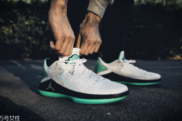 aj32可以打水泥地吗,aj34能打水泥地吗