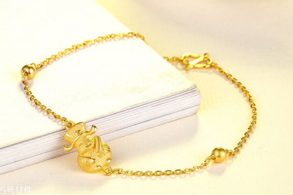 五十岁女人戴黄金手链好还是手镯好,一个黄金手镯子多少钱