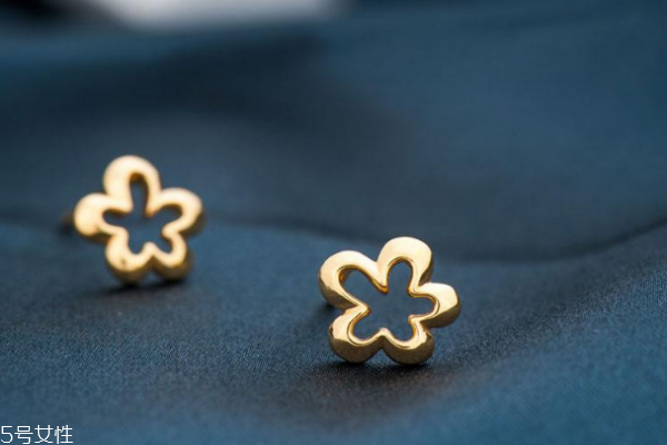 黄金耳钉断了怎么办,黄金耳钉会不会折断