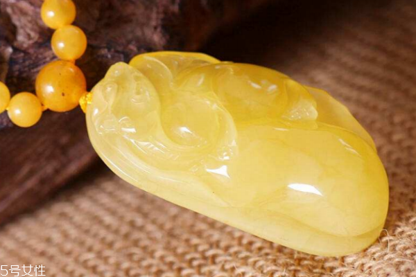 貔貅吊坠的正确佩戴方向,貔貅吊坠男士正确戴法