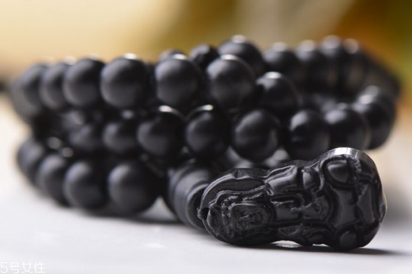 戴砭石手链有什么作用,砭石手链的作用和功效,真相全在这里!