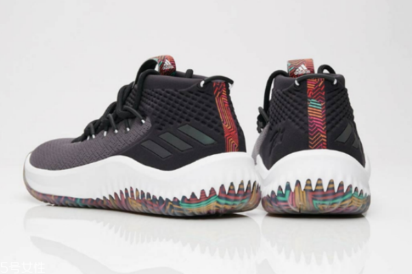 利拉德4简版实战测评,利拉德4代测评