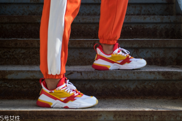 李宁启程001上脚视频,李宁001启程怎么样 李宁启程001上脚视频,李宁001启程怎么样