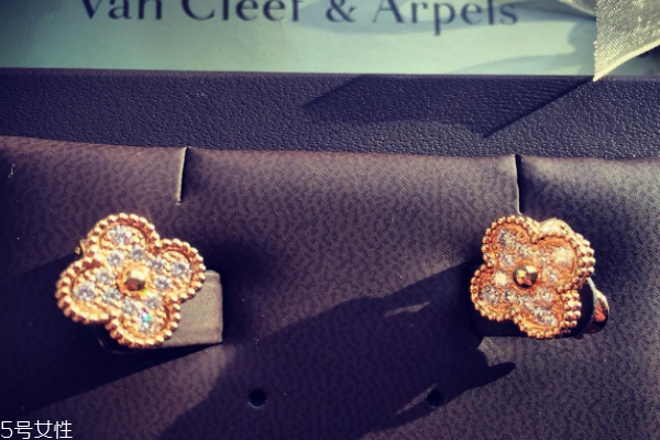 梵克雅宝耳钉价格,梵克雅宝的耳钉 梵克雅宝耳钉价格,梵克雅宝的耳钉