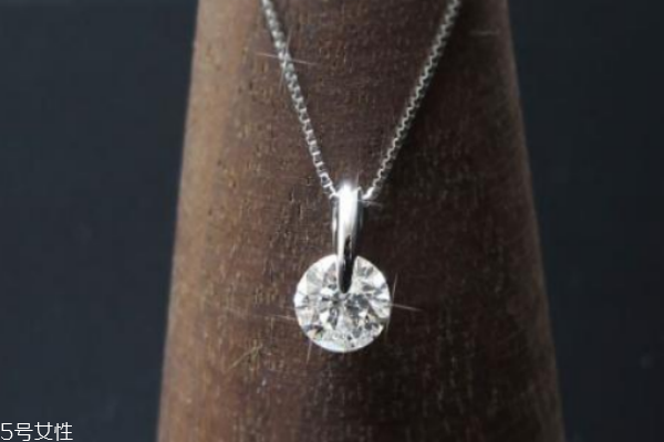 钻石项链回收值钱吗,钻石首饰回收值钱吗 钻石项链回收值钱吗,钻石首饰回收值钱吗