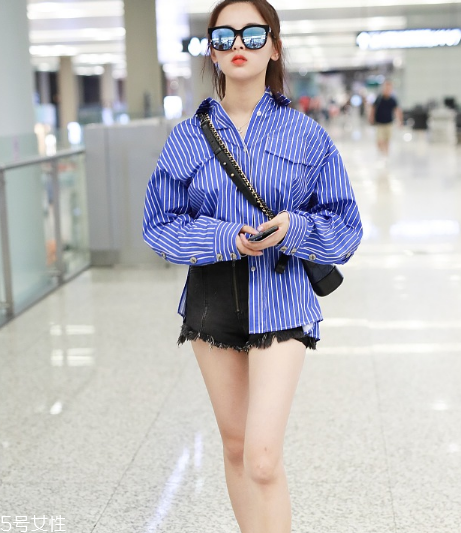 衬衫短裤裙子衣服哪个不是同类,衬衫短裤裙子皮鞋哪个不是同类