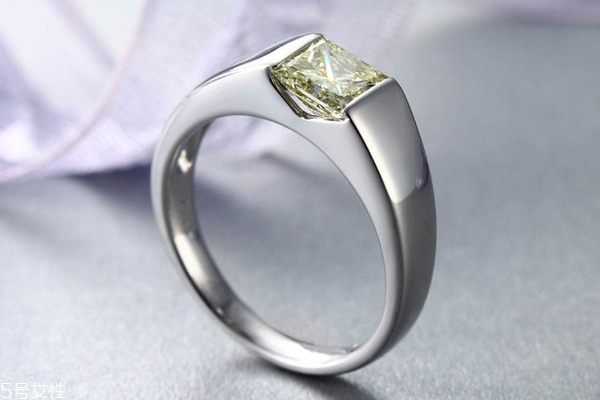 铂金戒指发黄怎么清洗,铂金戒指变黄怎么清洗