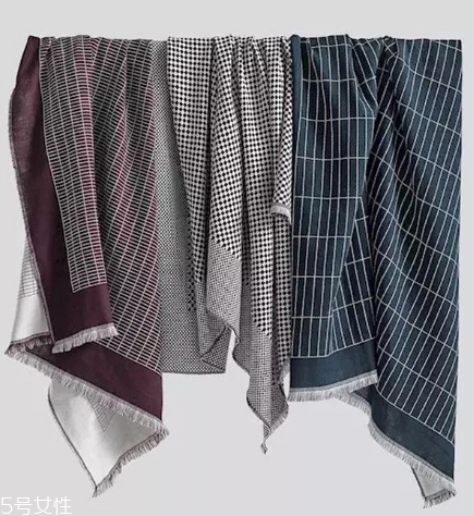 毛毯可以暴晒吗,毛毯要晒吗