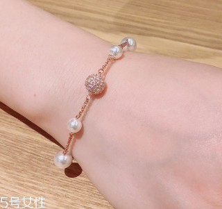 施华洛世奇手链掉色了怎么办,施华洛世奇项链掉色怎么补救