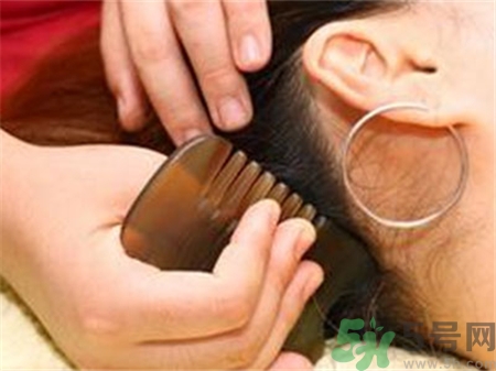 下雨天能拔罐刮痧吗,阴雨天可以刮痧拔罐么