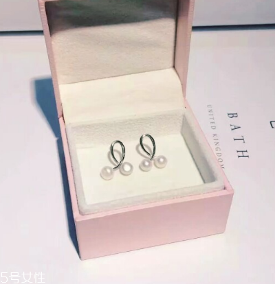 铂金耳钉如何清洗,铂金耳环怎么清洗