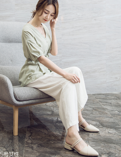 粗跟穆勒鞋女18夏复古包头半拖鞋,粗跟穆勒鞋图片 粗跟穆勒鞋女18夏复古包头半拖鞋,粗跟穆勒鞋图片