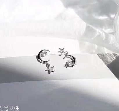 纯银耳钉品牌排行榜前十名,纯银耳钉品牌排行榜 纯银耳钉品牌排行榜前十名,纯银耳钉品牌排行榜