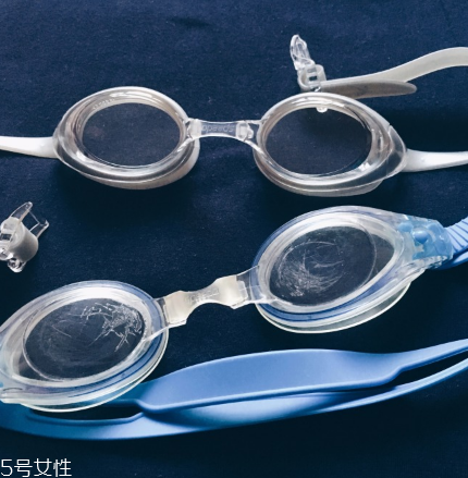 泳镜为什么会进水,泳镜会进水吗 泳镜为什么会进水,泳镜会进水吗