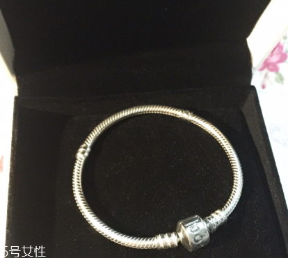潘多拉手镯好还是蛇骨链好,潘多拉蛇骨手链买小了 潘多拉手镯好还是蛇骨链好,潘多拉蛇骨手链买小了