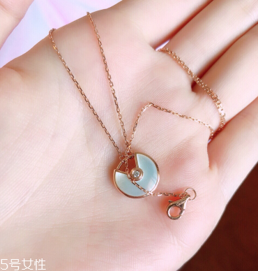 卡地亚护身符不同颜色的寓意,卡地亚绿色护身符