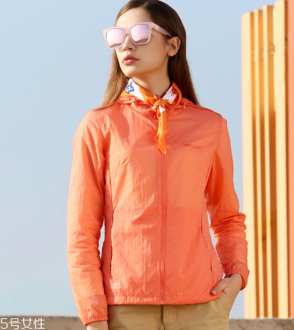 皮的衣服怎么熨烫,如何熨烫皮衣