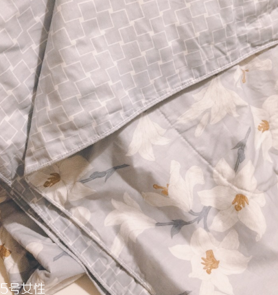 夏凉被和毛巾被的区别,毛巾被和毛毯的区别 夏凉被和毛巾被的区别,毛巾被和毛毯的区别