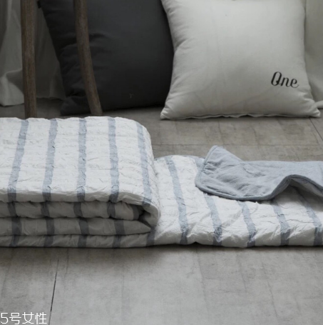 夏凉被用不用套被罩,被子不套被套