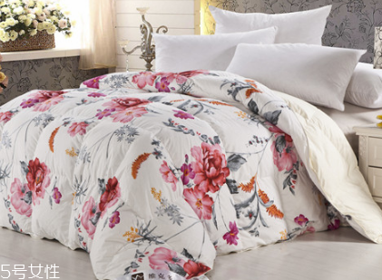 蚕丝被怎么除螨虫,蚕丝被需要除螨吗