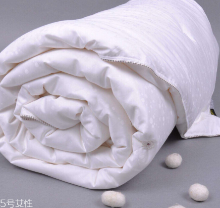 蚕丝被可以干洗不,蚕丝被不能洗吗