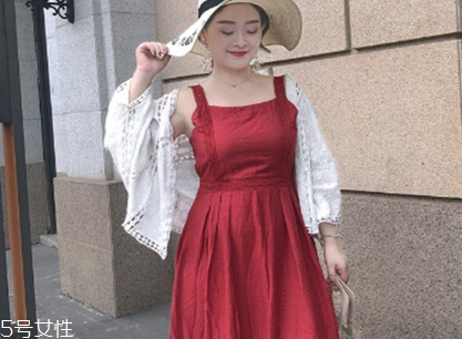 复古吊带连衣裙,好看的吊带裙 复古吊带连衣裙,好看的吊带裙