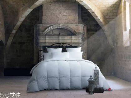 羽绒被不能洗吗,羽绒服为什么不能经常洗