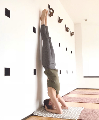 可以穿瑜伽服睡觉吗,可以穿睡衣去练瑜伽吗