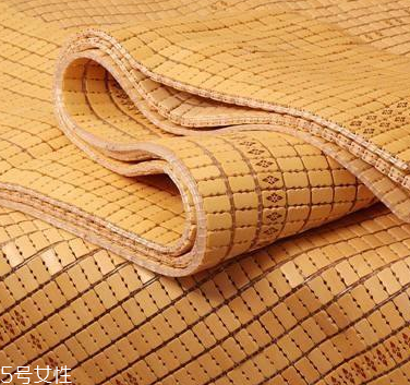 凉席用什么做的,凉席冬天可以铺吗