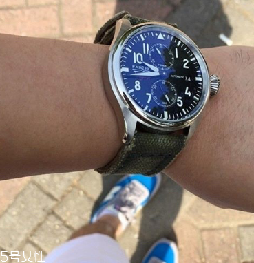 机械表和电子表哪种好,什么牌子的机械表好 机械表和电子表哪种好,什么牌子的机械表好