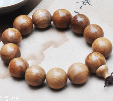 金丝楠木手串沾水了怎么办,金丝楠木手串能不能沾水