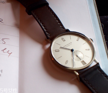 机械表辐射大吗,机械表有辐射么