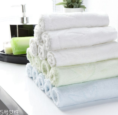 竹纤维毛巾的优势,棉毛巾和竹纤维毛巾的优缺点